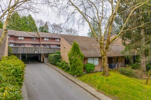 4102-4396 Garden Grove Dr in Burnaby, BC - Building Photo