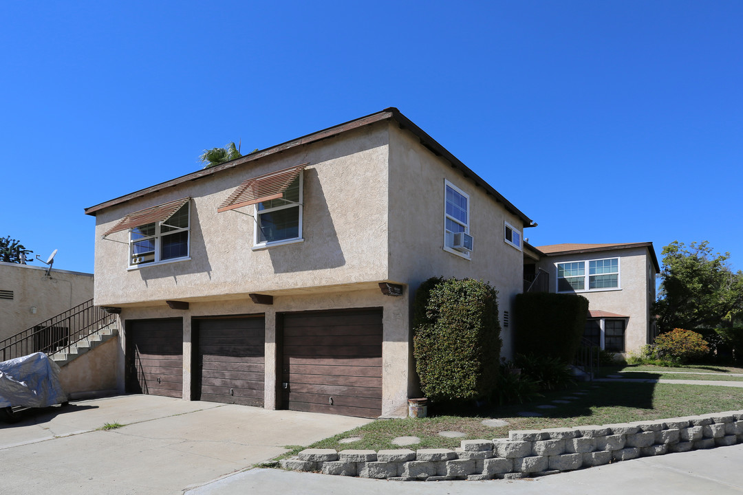 7766-7700 University Ave in La Mesa, CA - Building Photo