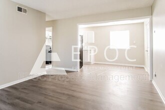 316 W 61st Pl N in Tulsa, OK - Building Photo - Building Photo