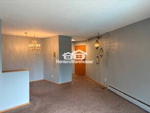 9147 Olson Mem Hwy in Golden Valley, MN - Building Photo - Building Photo