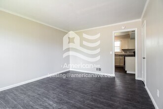 9416 S Chelsea Rd in Columbia, SC - Foto de edificio - Building Photo