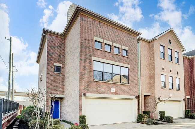 property at 3438 Rolgom Pl Ct