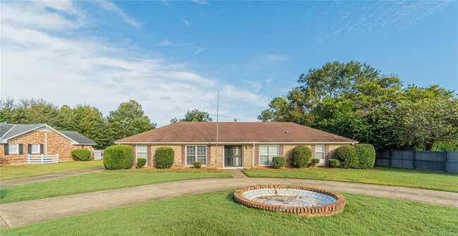 property at 102 Natchez Dr