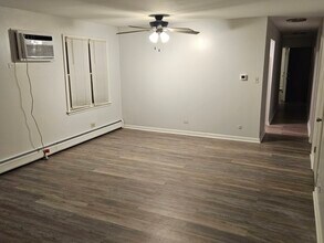 4652 Custer Ave in Brookfield, IL - Building Photo - Building Photo