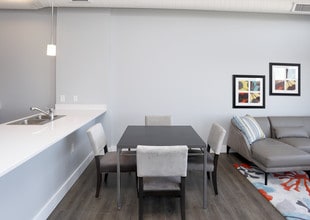 The E'Laan in Indianapolis, IN - Building Photo - Interior Photo