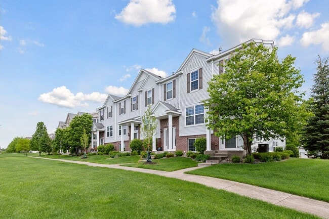 15130 Fanning Dr N in Hugo, MN - Building Photo - Building Photo