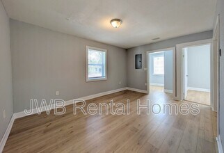 2002 W 15th St in Jacksonville, FL - Building Photo - Building Photo