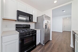 27022 Vis Fld Dr in Katy, TX - Foto de edificio - Building Photo