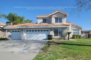 2386 W Calle Celeste Dr in Rialto, CA - Building Photo