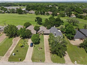 6218 Tezcuco Ct in Granbury, TX - Building Photo - Building Photo