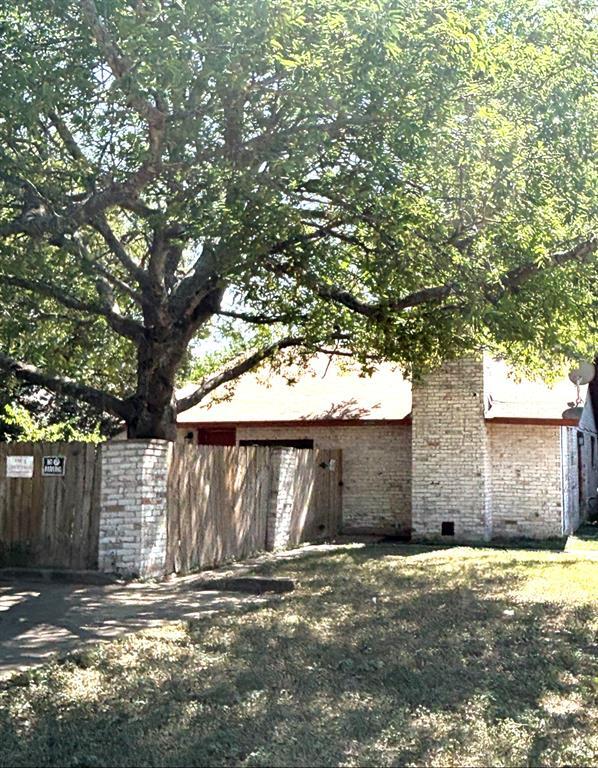 property at 3103 Edgedale Dr