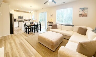 12855 Springboard Ave NW in Silverdale, WA - Building Photo - Building Photo