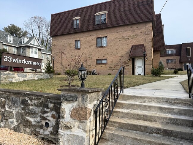 33 Windemere Apartments