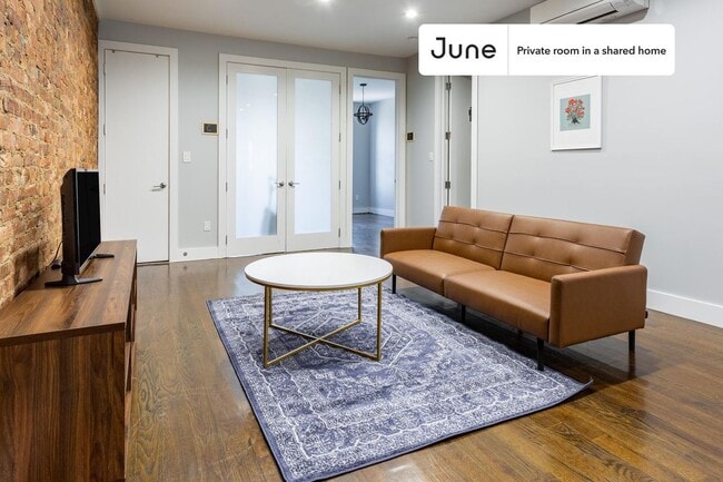 Room in Shared 4 bed/2 bath home, Unit C in Brooklyn, NY - Foto de edificio - Building Photo
