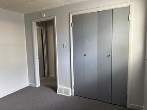 113 Line Way in Turtle Creek, PA - Building Photo - Building Photo