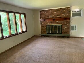 429 Baron Rd, Unit 1 in North East, MD - Foto de edificio - Building Photo