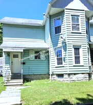 42 Harrison St in Greenville, PA - Building Photo