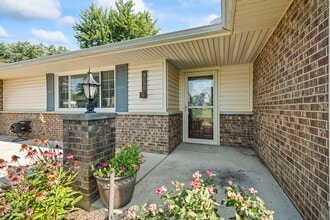 3090 Windmill Dr in Dayton, OH - Building Photo - Building Photo