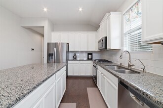 24707 Harbor Terrace Ln in Richmond, TX - Building Photo - Building Photo