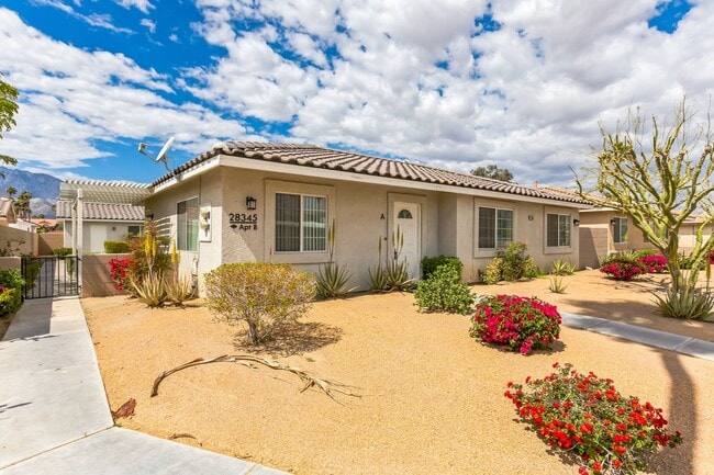 28345 Avenida La Paz in Cathedral City, CA - Building Photo - Building Photo