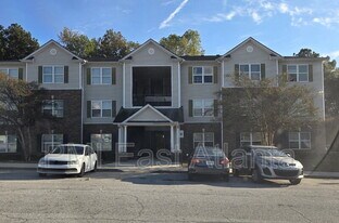 8104 Waldrop Pl in Decatur, GA - Building Photo