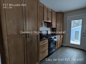 917 Willard Ave W in Rockford, IL - Building Photo - Building Photo