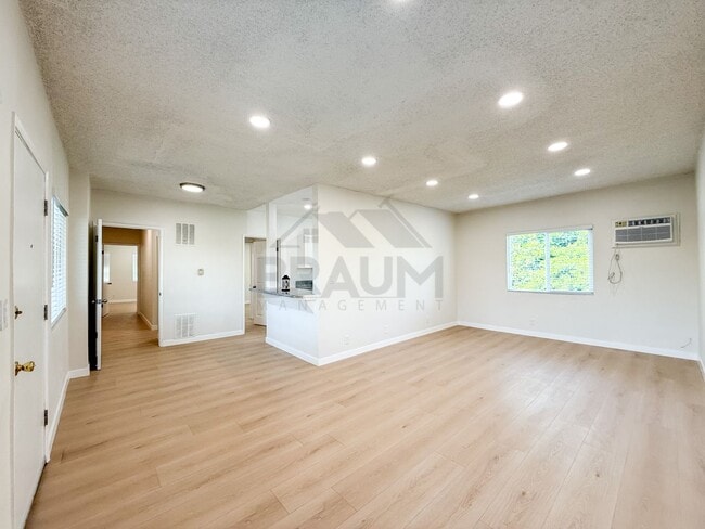property at 13115 Oxnard St