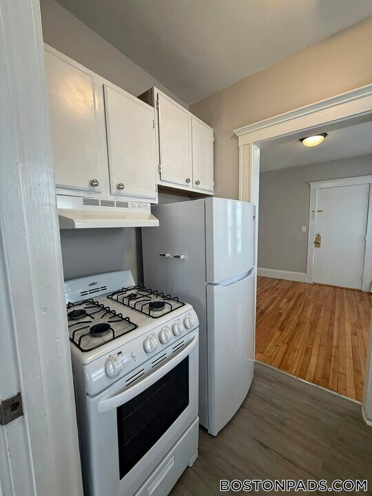 3 Kingsley Terrace in Lynn, MA - Building Photo