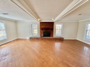 7888 Farindon Dr in Germantown, TN - Building Photo - Building Photo