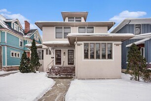 572 Madison Ave SE in Grand Rapids, MI - Building Photo