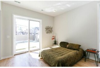 1607 W Le Moyne St in Chicago, IL - Building Photo - Building Photo