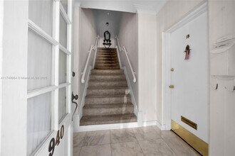 940 Sevilla Ave in Coral Gables, FL - Building Photo - Building Photo