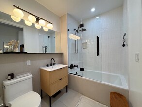 323 Lenox Rd in Brooklyn, NY - Building Photo - Building Photo