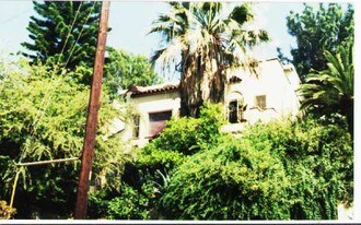 2043-2049 Vista Del Mar Ave in Los Angeles, CA - Building Photo
