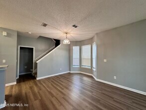 2759 Spencer Plantation Blvd in Orange Park, FL - Building Photo - Building Photo