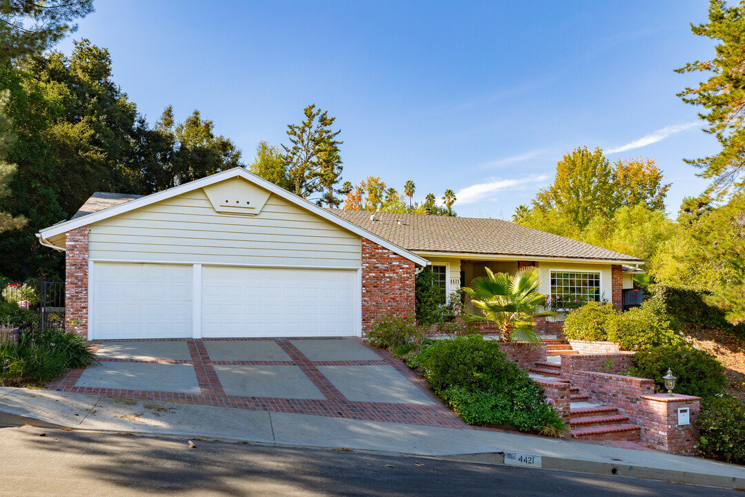 4421 Rochelle Pl in Encino, CA - Building Photo