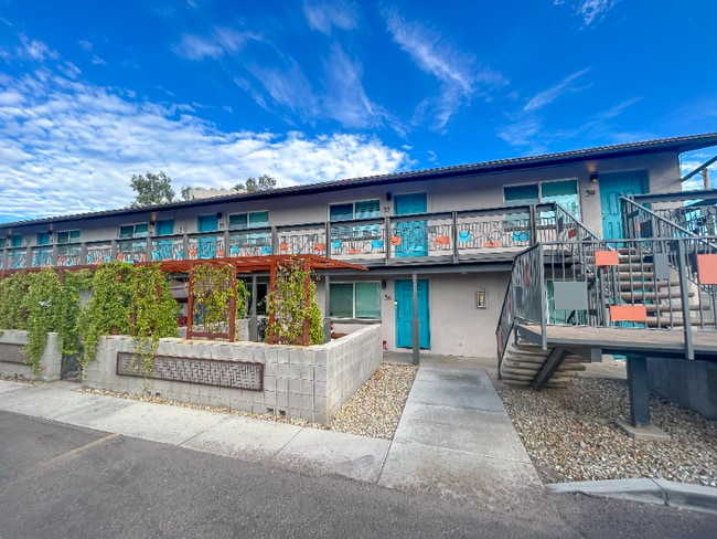 1110 E Highland Ave