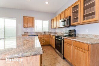 14641 W Port Royale Ln in Surprise, AZ - Building Photo - Building Photo