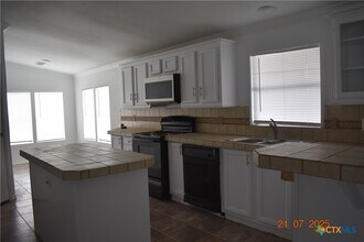 167 Lakeside Pass in New Braunfels, TX - Building Photo - Building Photo