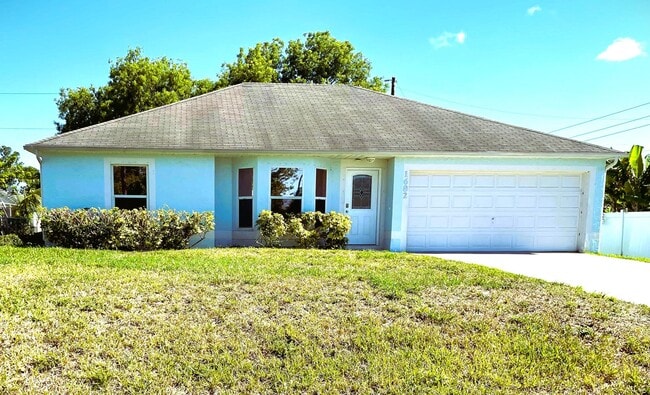 property at 1682 SW Glacador Ave