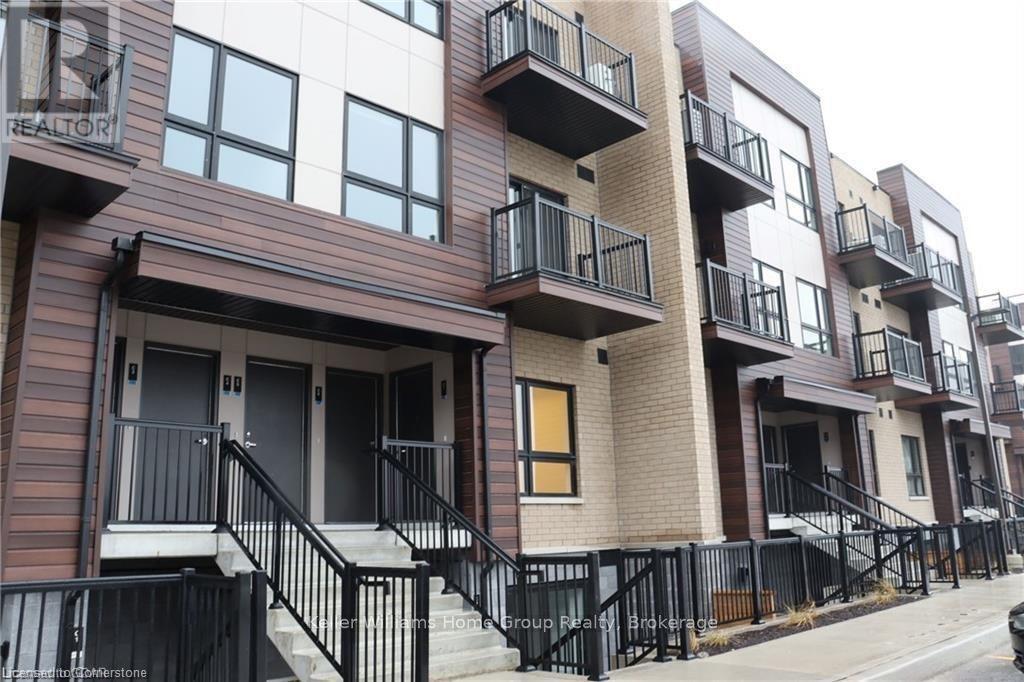 10 Palace St in Kitchener, ON - Building Photo