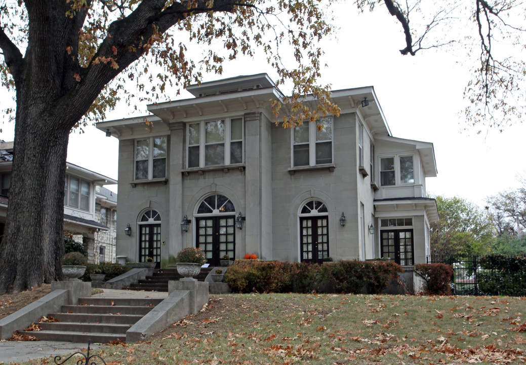 200 Stonewall St in Memphis, TN - Building Photo