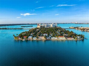 1351 Bay Terrace in North Bay Village, FL - Building Photo - Building Photo