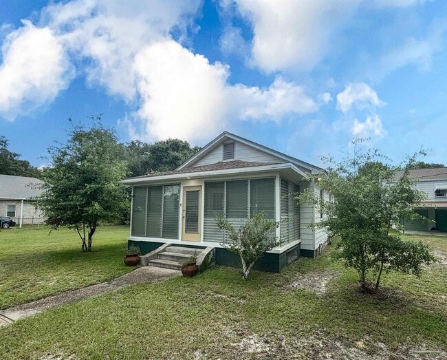 502 Decatur Ave in Pensacola, FL - Building Photo - Building Photo