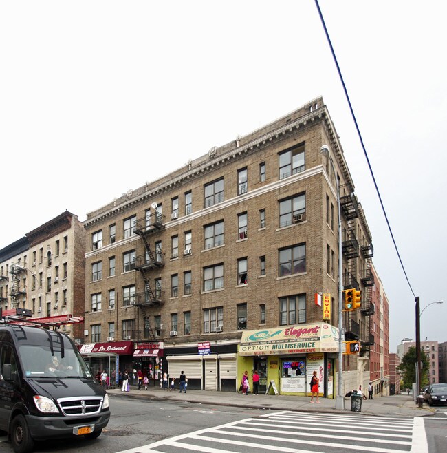 851 E 163rd St in Bronx, NY - Foto de edificio - Building Photo