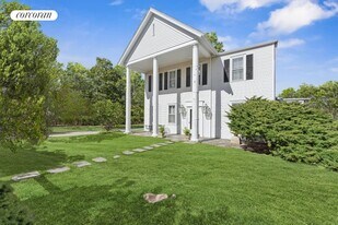 649 Hill St in Southampton, NY - Building Photo