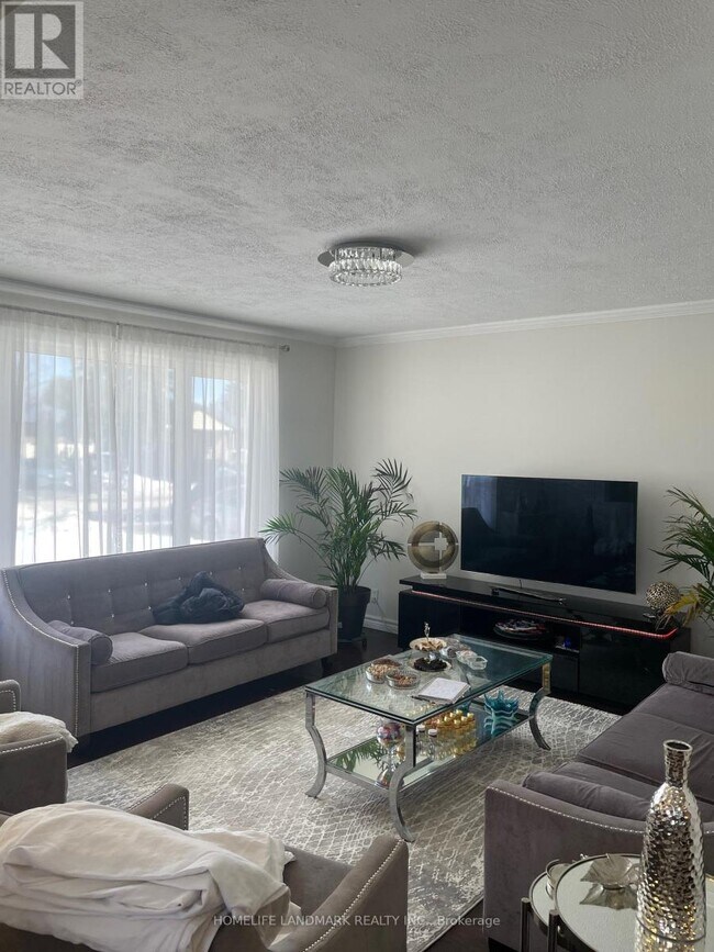 378 Marybay Crescent in Richmond Hill, ON - Building Photo - Building Photo