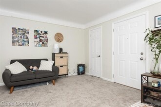413 N Eton St, Unit 204 in Birmingham, MI - Building Photo - Building Photo