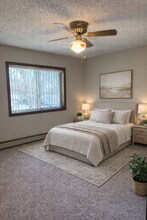 480 12th Ave SW, Unit 5 in Le Mars, IA - Building Photo - Building Photo