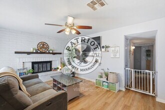 307 W Wickieup Ln in Phoenix, AZ - Building Photo - Building Photo